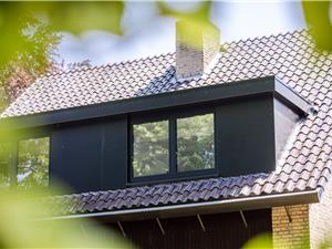 Dakkapel en aanbouw