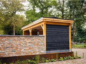 Houten bijgebouwen
